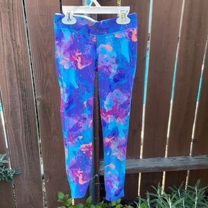 Blue pattered leggings